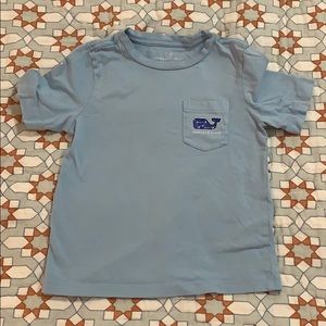 Vineyard vines t shirt
